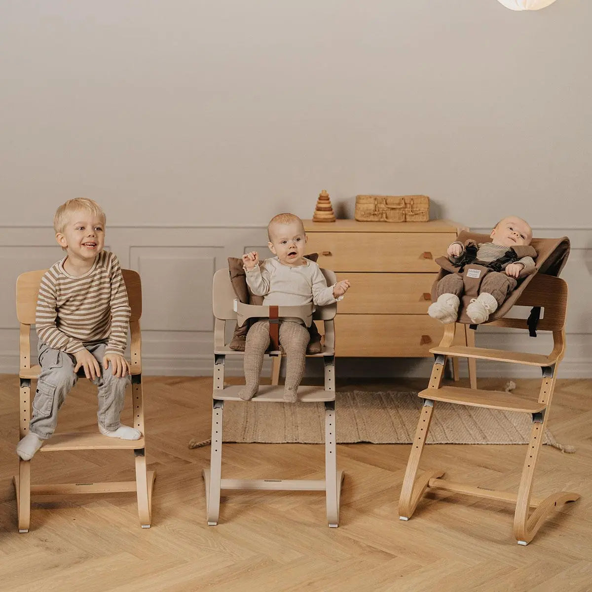 LEANDER-Chaise haute sans arceau Leander Louie™ Chêne