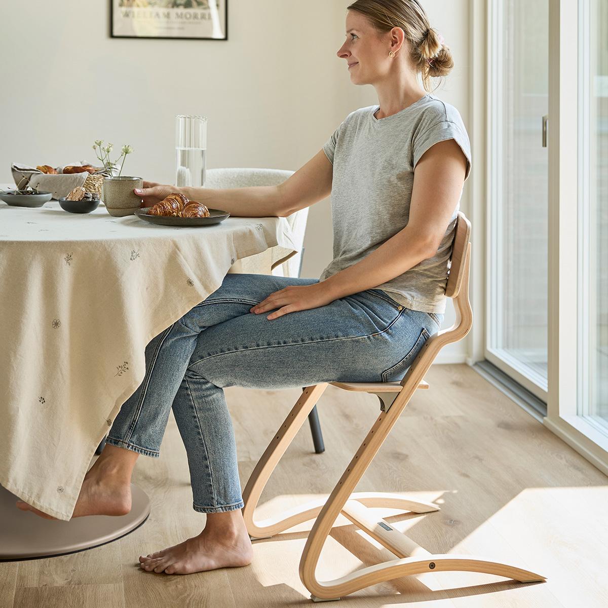 LEANDER-Chaise haute sans arceau Leander Louie™ Chêne