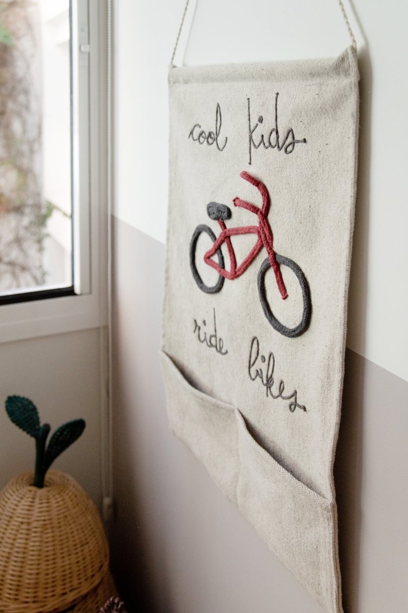 LORENA CANALS-Cintre De Poche Mural Cool Kids Ride Bikes