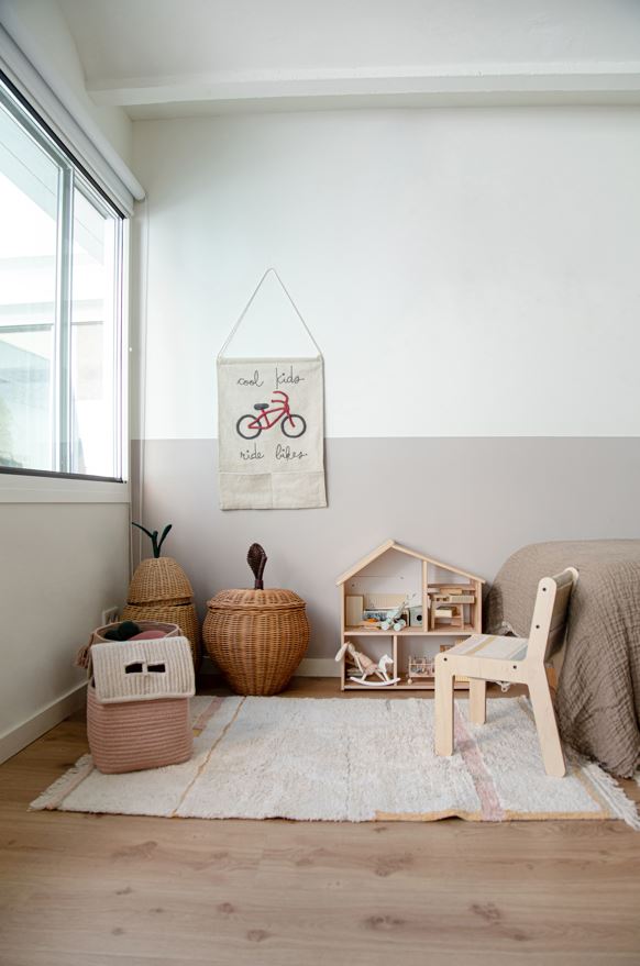 LORENA CANALS-Cintre De Poche Mural Cool Kids Ride Bikes