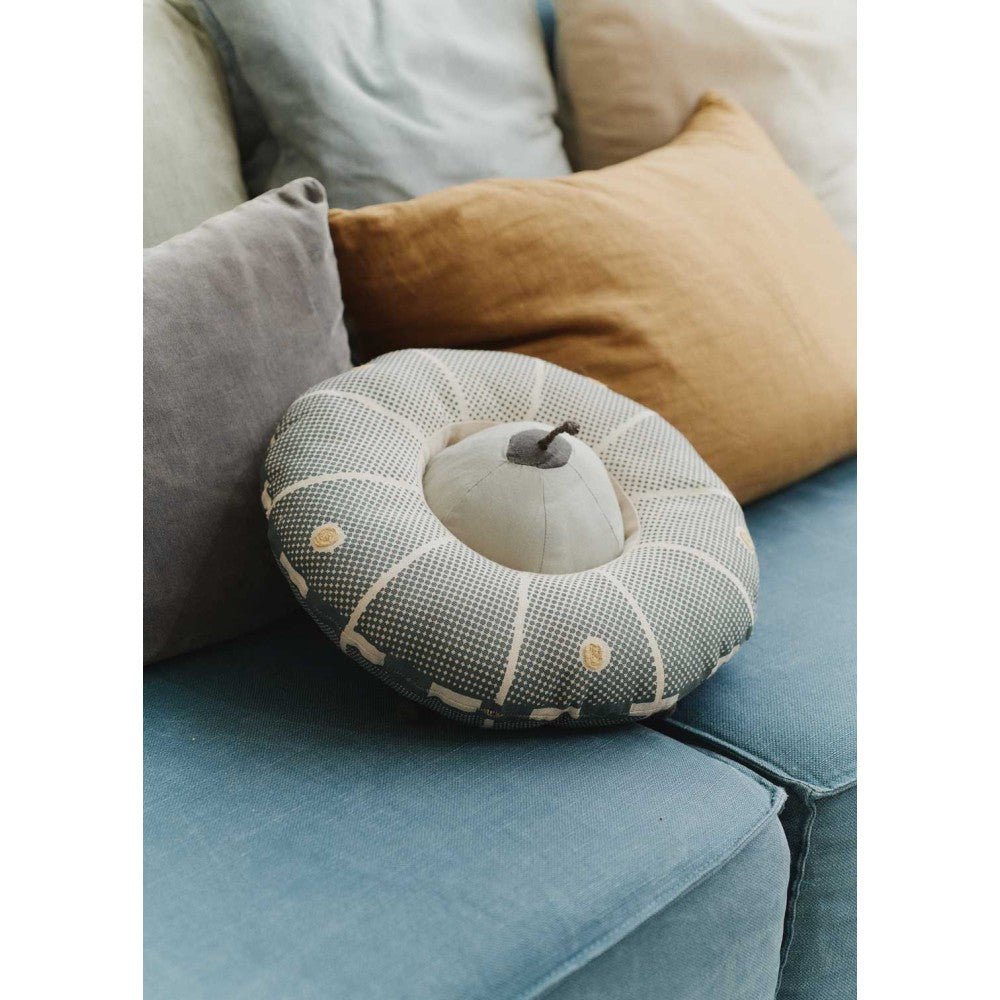 LORENA CANALS-Coussin Ovni Interactif