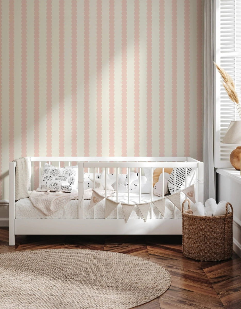 MUNKS & ME-Papier Peint Panoramique Pour Enfants - À Rayures Festonnées- Blush