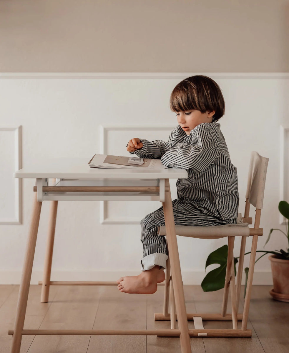 OLIVER FURNITURE-Bureau Junior Oliver Furniture, Ajustable En Hauteur, Blanc/chêne
