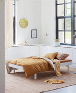 OLIVER FURNITURE-Lit 120 Wood Lounger, Blanc