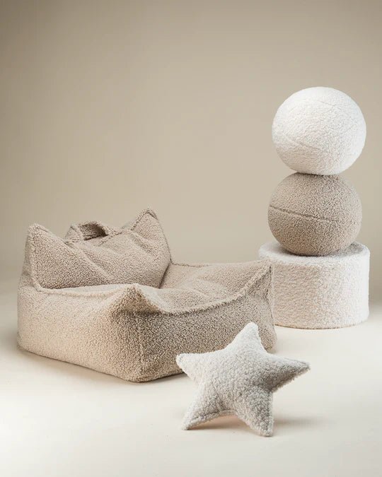 WIGIWAMA-Coussin Boule Molletonné - Biscuit